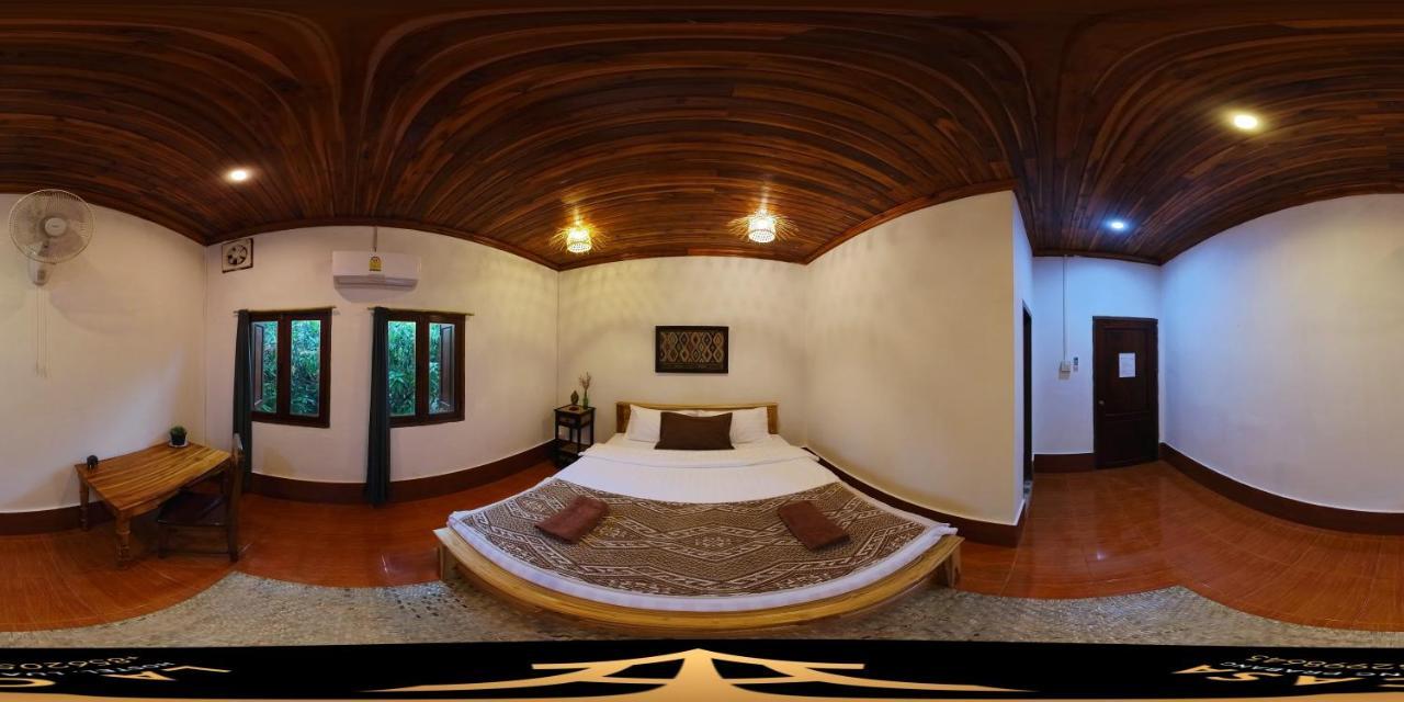 La Casa Hostel Luang Prabang Bagian luar foto