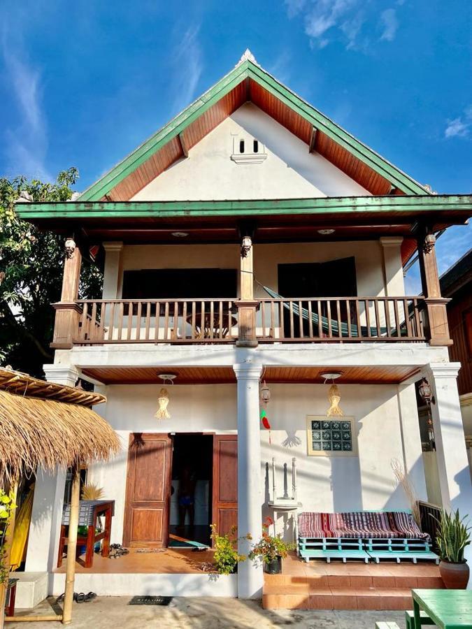 La Casa Hostel Luang Prabang Bagian luar foto