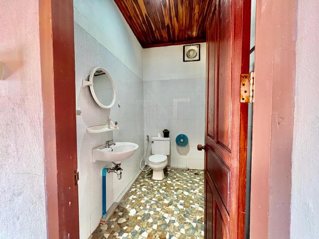 La Casa Hostel Luang Prabang Bagian luar foto